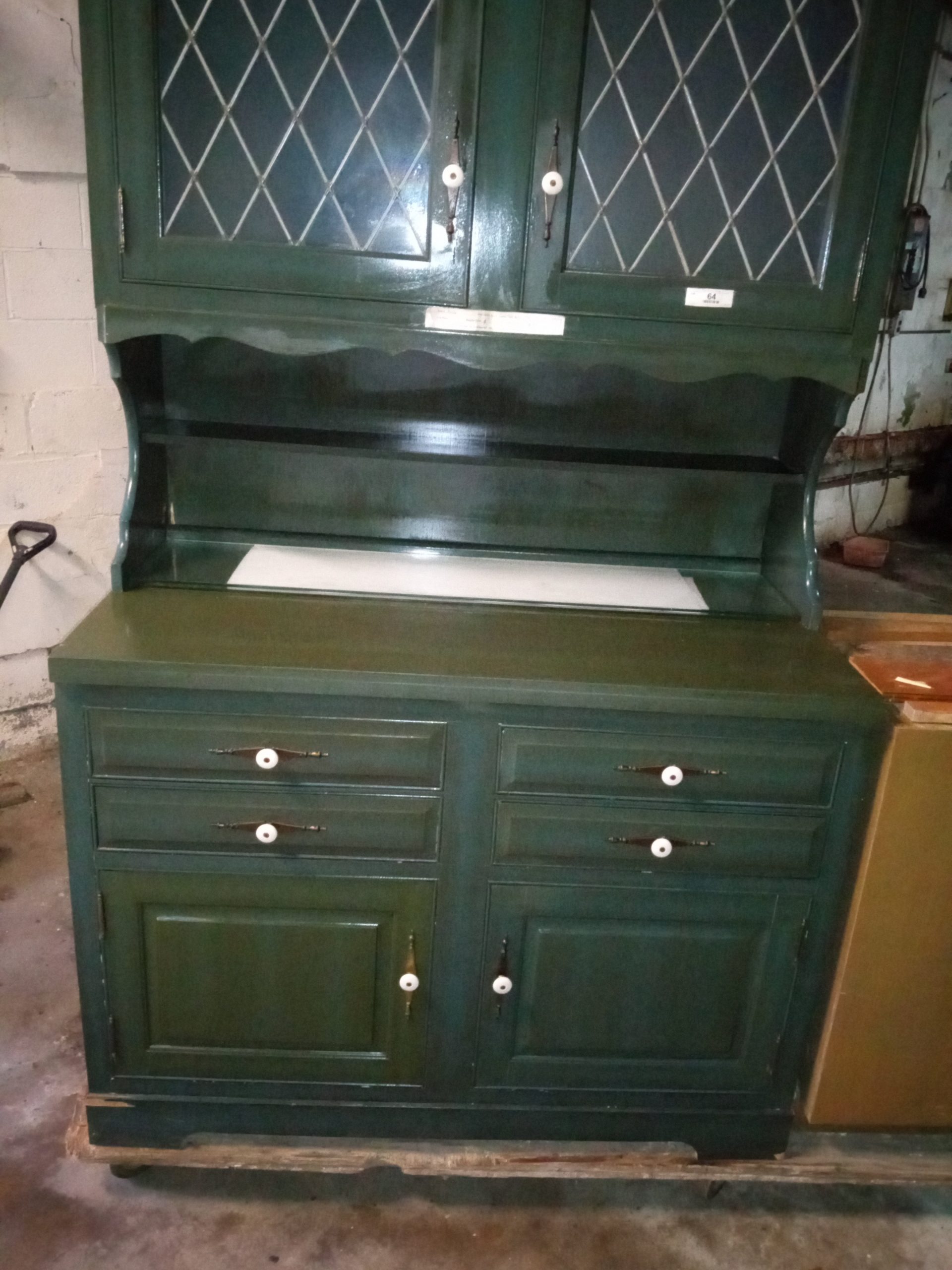 Hutch Shoppers Market