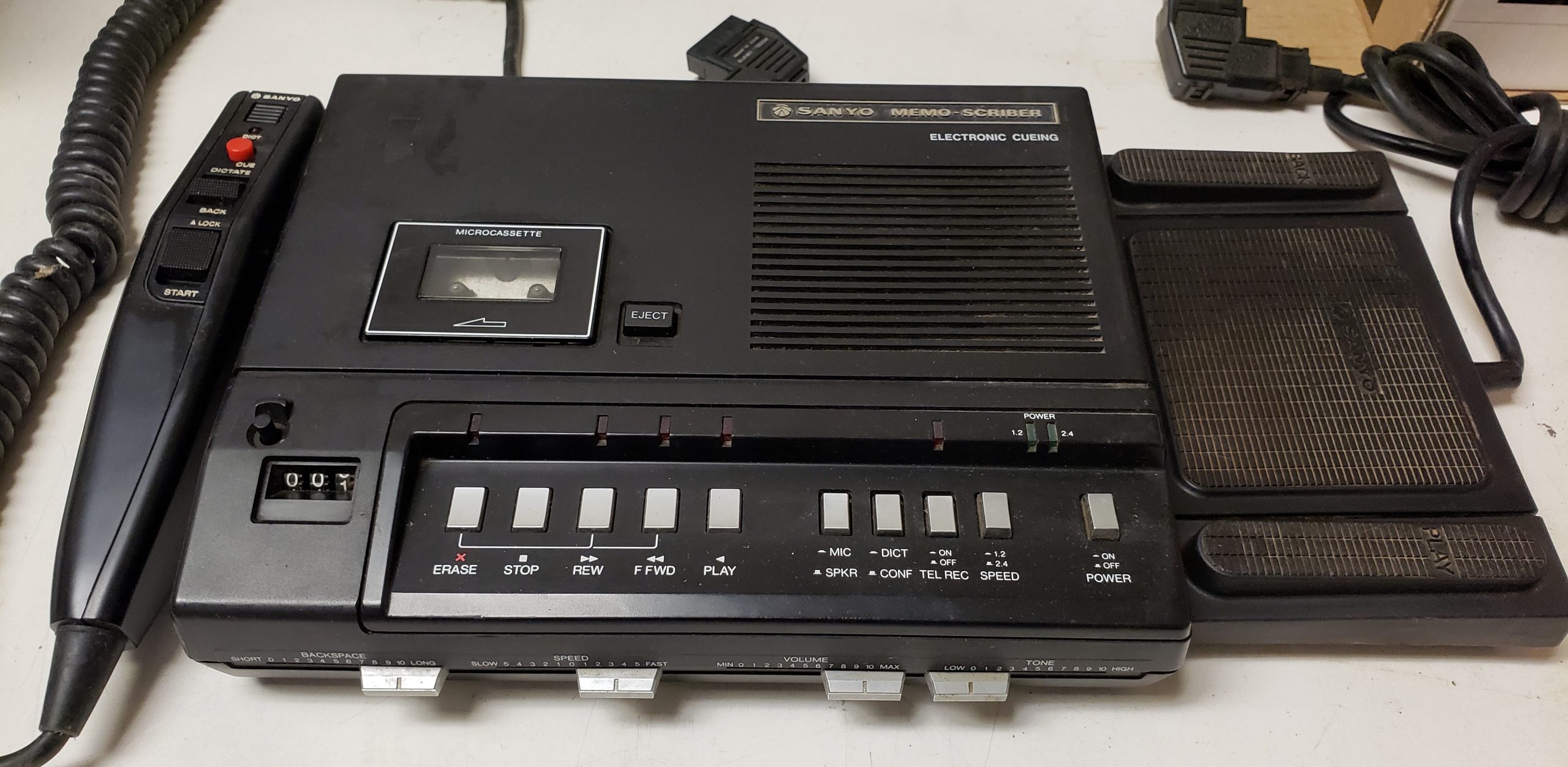 Sanyo Memo-Scriber Microcassette Dictation Equipment TRC-5000KX